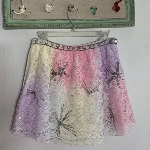 Loveshackfancy x free people Kezia lace tie dye starburst sequin mini skirt nwt - Picture 7 of 12